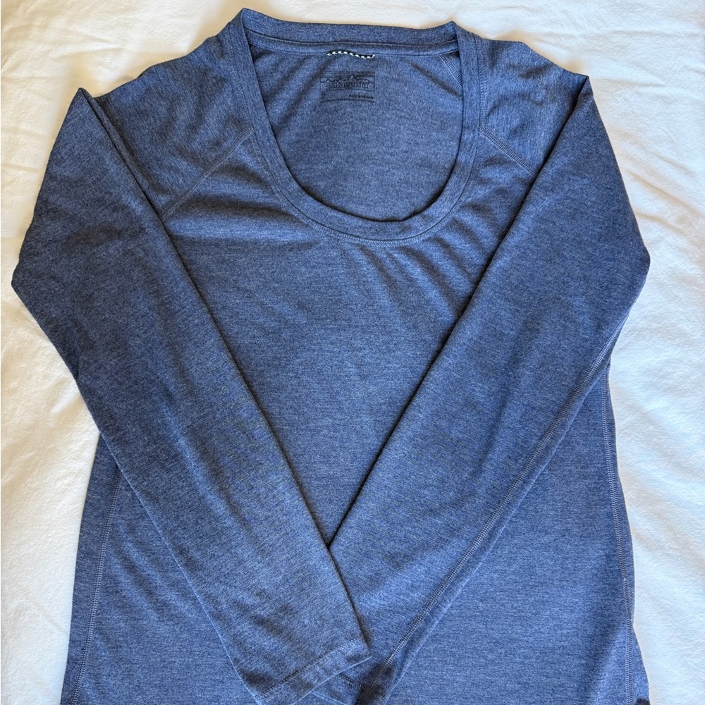 Patagonia Women's Long Sleeve Top in Heathered Blue
